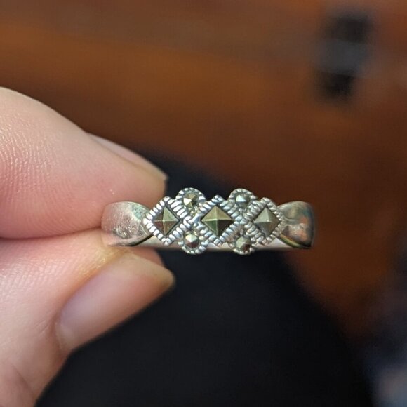 Estate Dainty Marcasite Ring Sterling Silver Minimalist Thin Victorian 925 - Picture 7 of 7